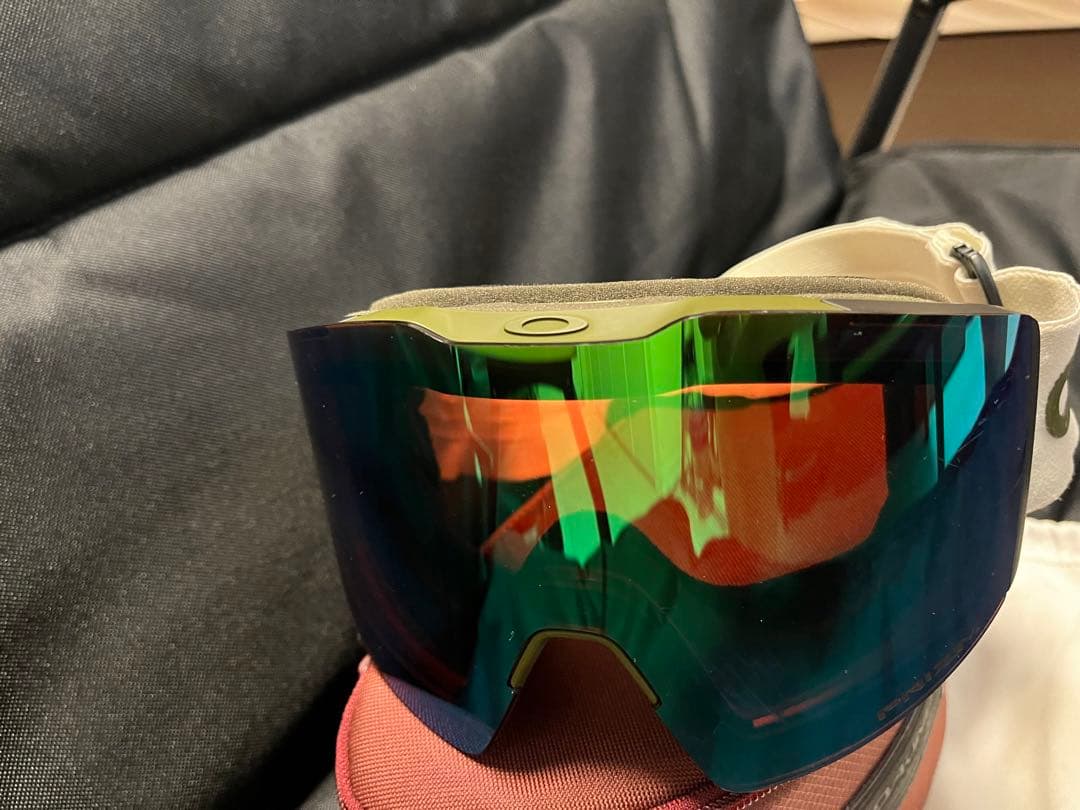 スノーボードゴーグルオークリーOAKLEYプリズムPRIZMレンズお洒落