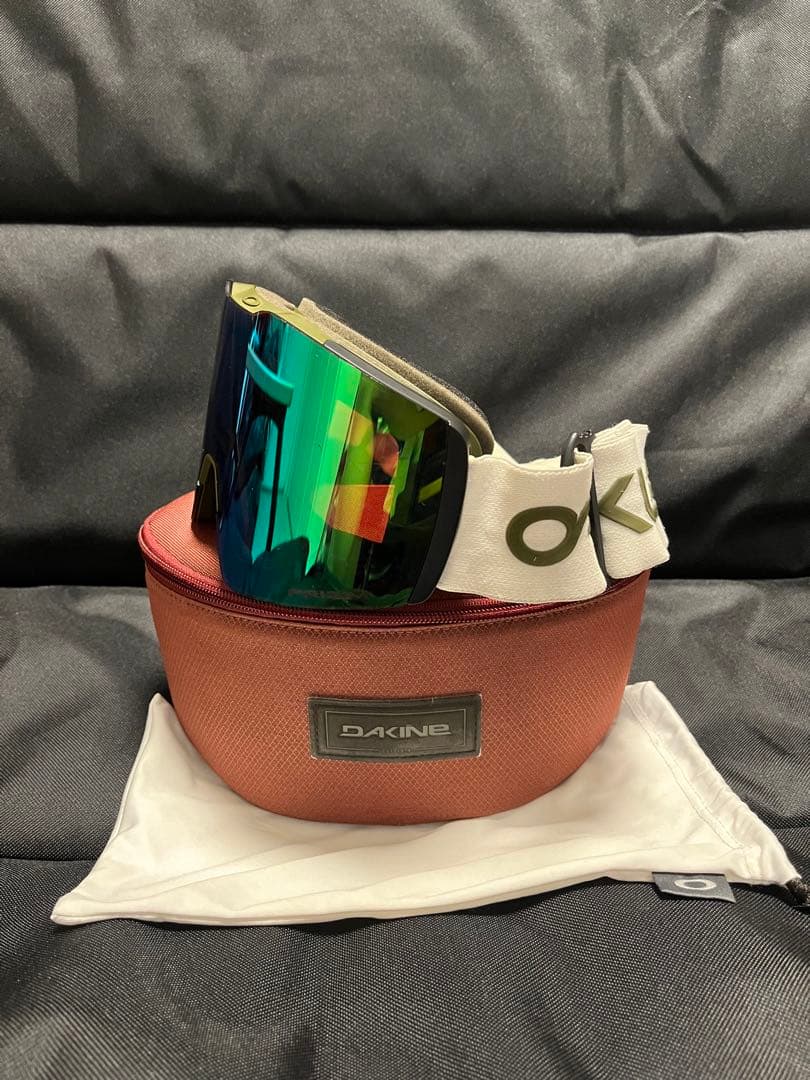 スノーボードゴーグルオークリーOAKLEYプリズムPRIZMレンズお洒落