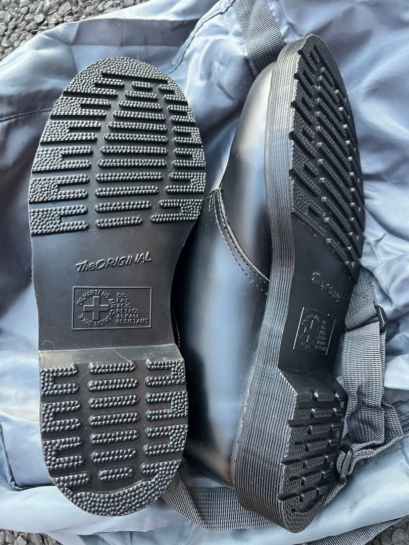 新品未使用 Dr.Martens ブラック レースアップシューズ