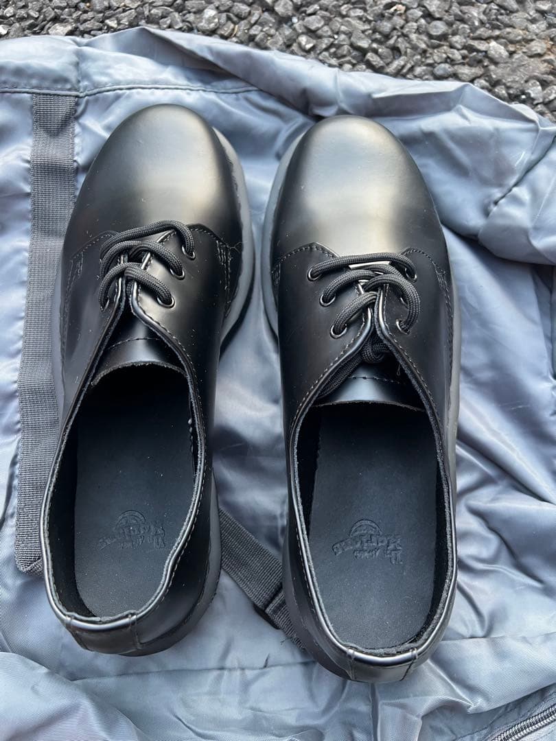 新品未使用 Dr.Martens ブラック レースアップシューズ