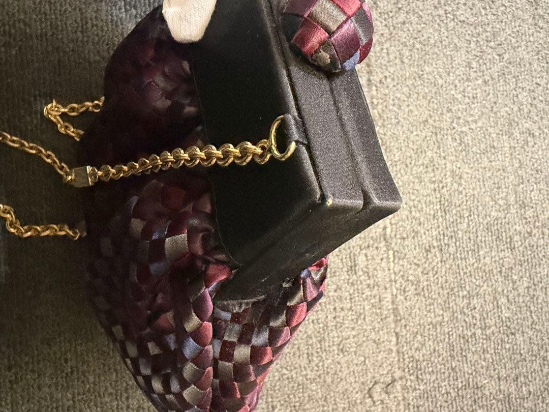 ボッテガヴェネタ イントレチャート　がま口チェーンショルダーバッグ