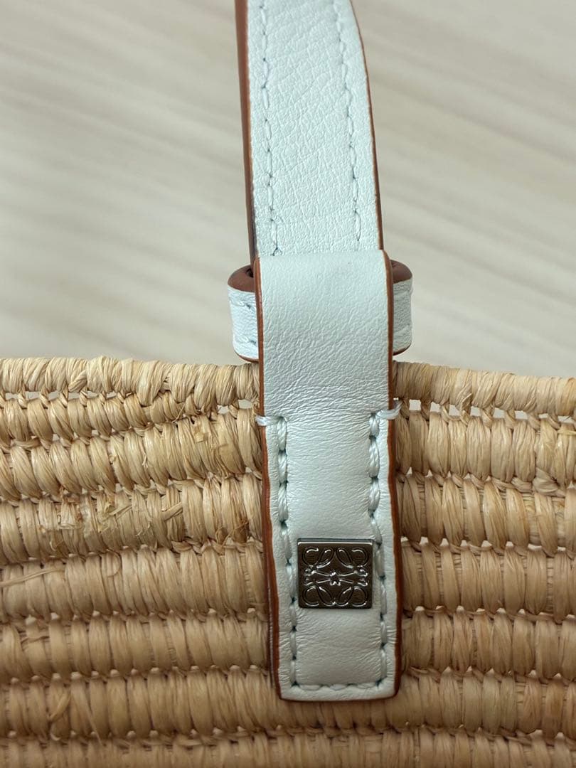 【お値引き中‼︎】LOEWE スクエアバケットバック　スモール