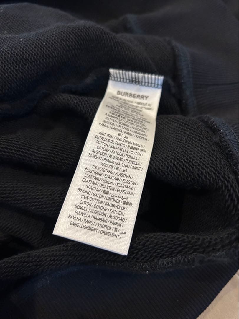 BURBERRY ブラック フーディ