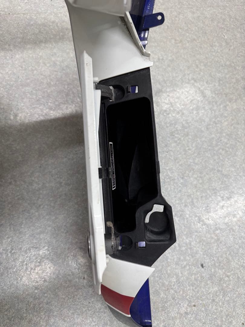 cb400スーパーボルドール アッパーカバー