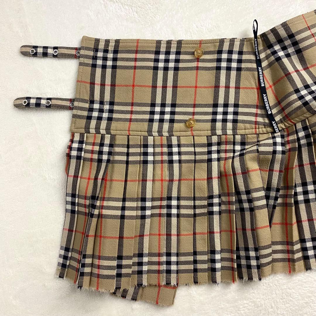 【未使用☆即売】バーバリー ノバチェック スカート プリーツ ベルト 現行 XS