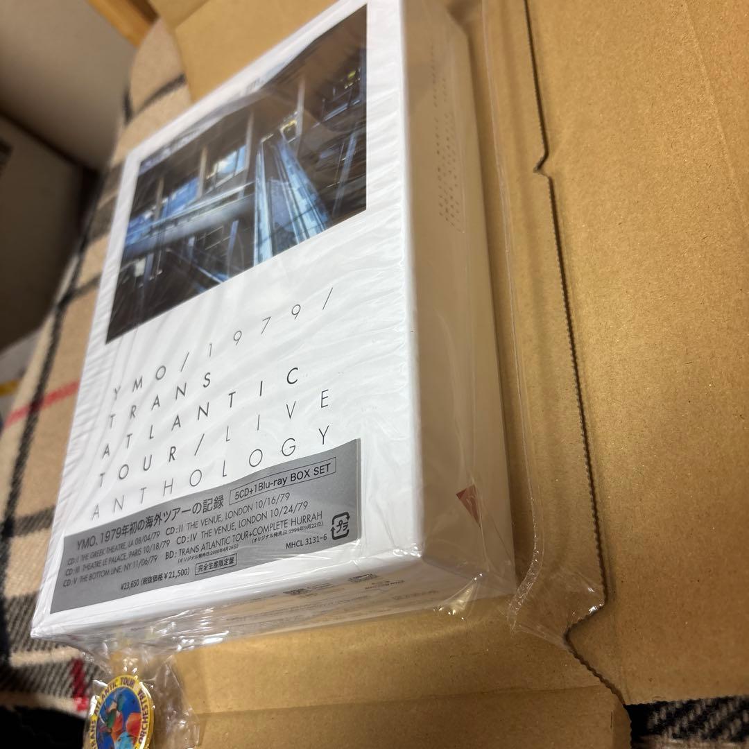 新品【缶バッジ特典付】YMO 1979 TRANS ATLANTIC TOUR