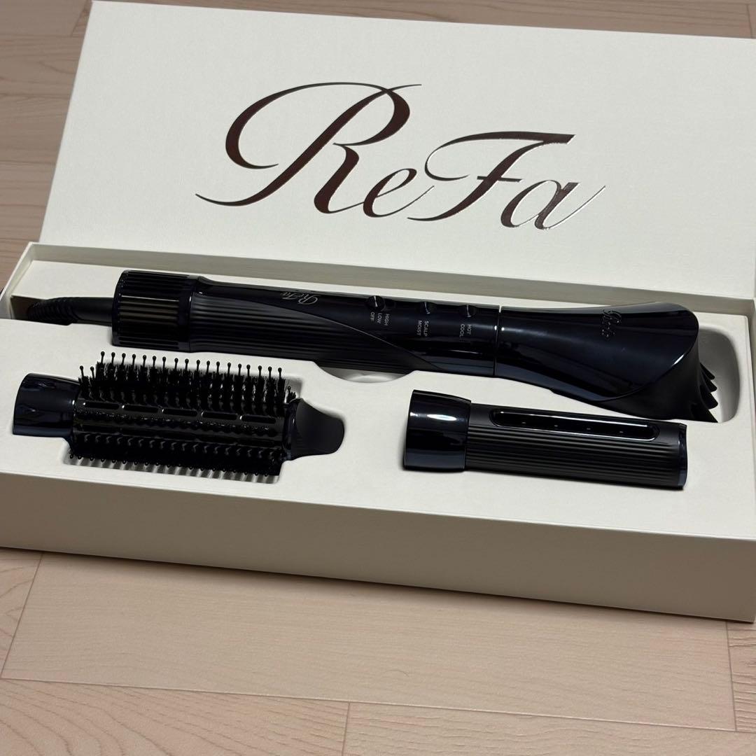 お値下げ中　使用頻度少なく美品　リファ ビューテックリセッター　ReFa
