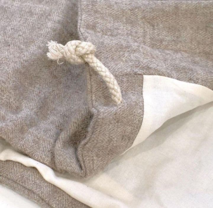 も*も様 【新品】tumuguツムグ シェットランドウールリネンヘリンボンショー