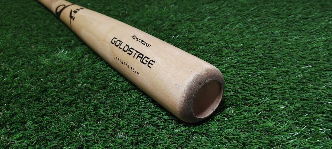 アシックス　田中広輔　木製バット　①