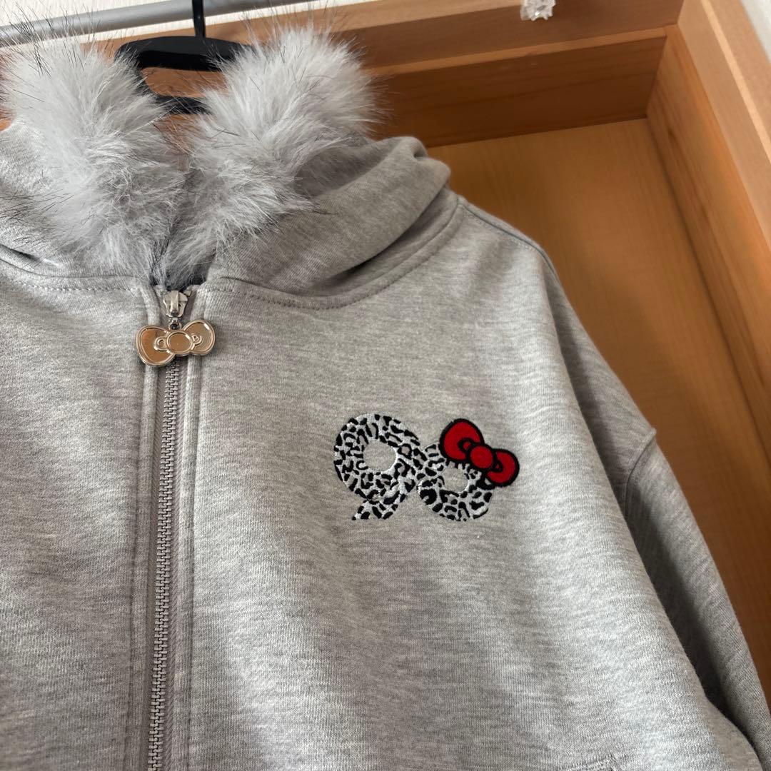 9090 girl ×HELLO KITTY 90 Logo Fur Zip