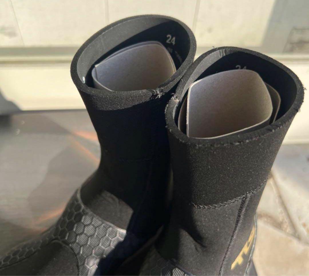 ツールス　サーフブーツ　エックスフィット　防寒対策　サーフィン　横乗り　冬用