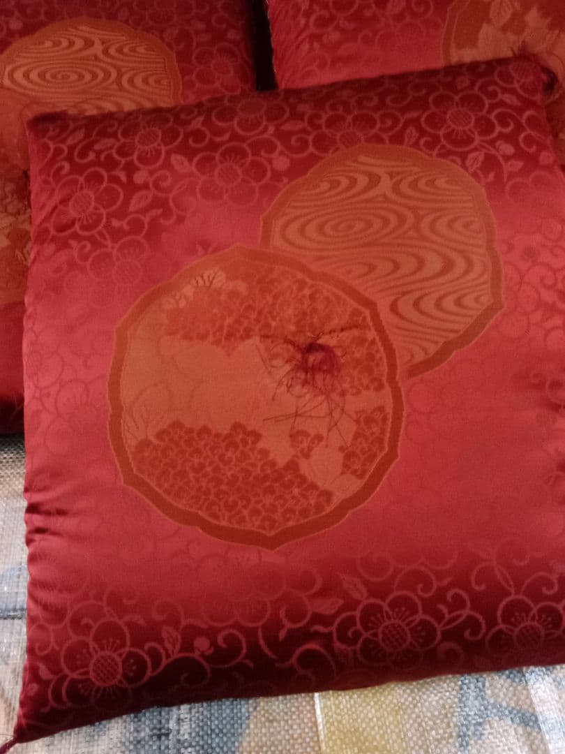 座布団　生地絹100% 京都西川　5枚組