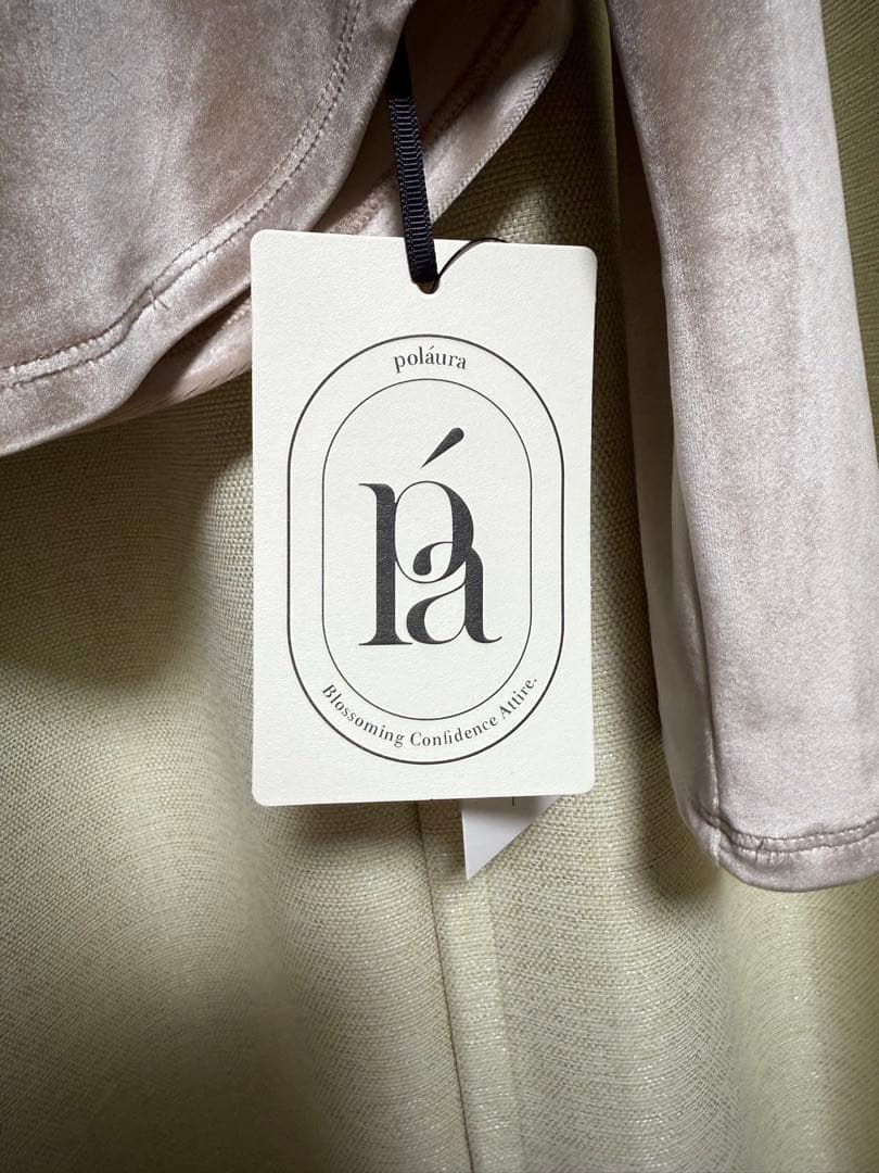 【タグあり・新品未着用】polaura グロッシーベロアドレープトップス