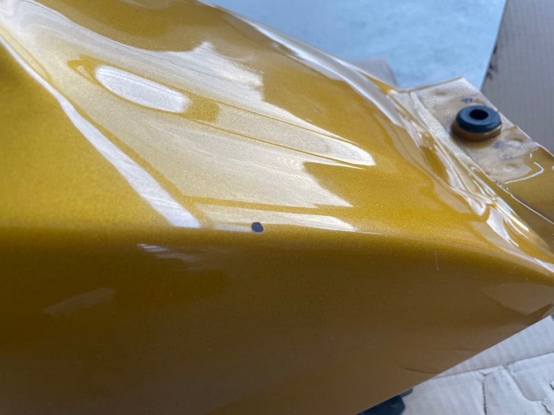 TW200 タンク　ゴールド　凹みなし！美品！タンク内写真追加