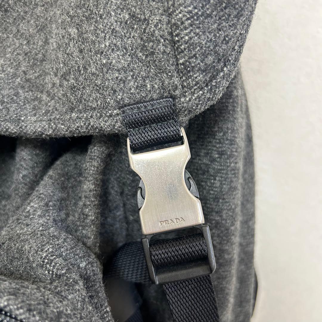 プラダ PRADA V135 初期型 フェルト 希少 三角プレート バックパック