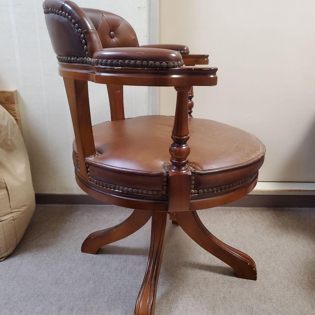 大幅値下げ！【稀少】イタリア製　アンティークチェア　回転式