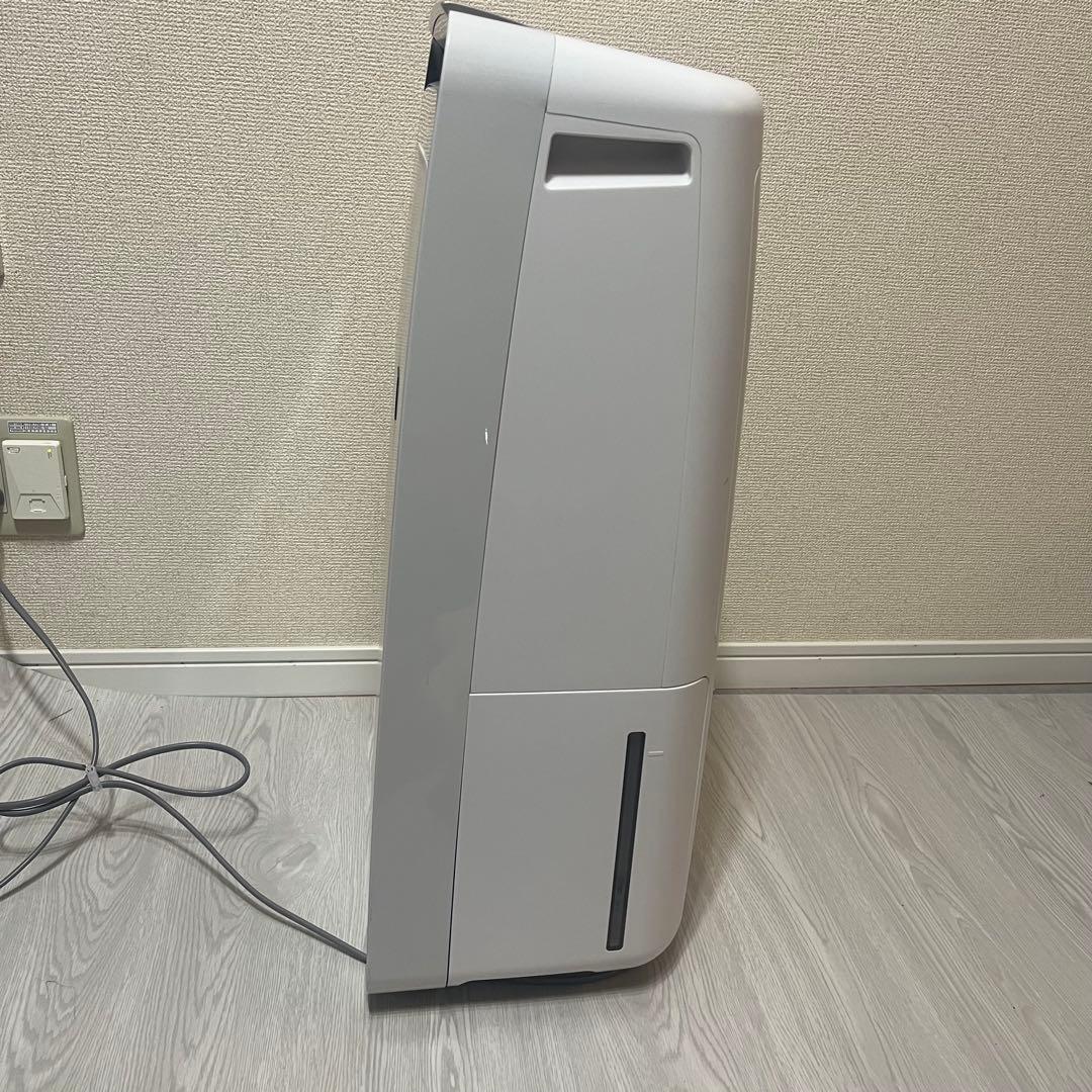 SHARP シャープ　衣類乾燥除湿機　CV-L180-W