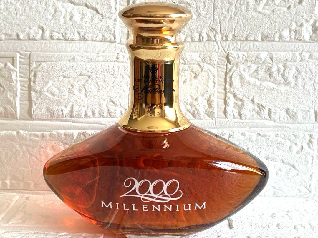 【未開封】SUNTORY 2000 ミレニアム 700ml 国産ウイスキー