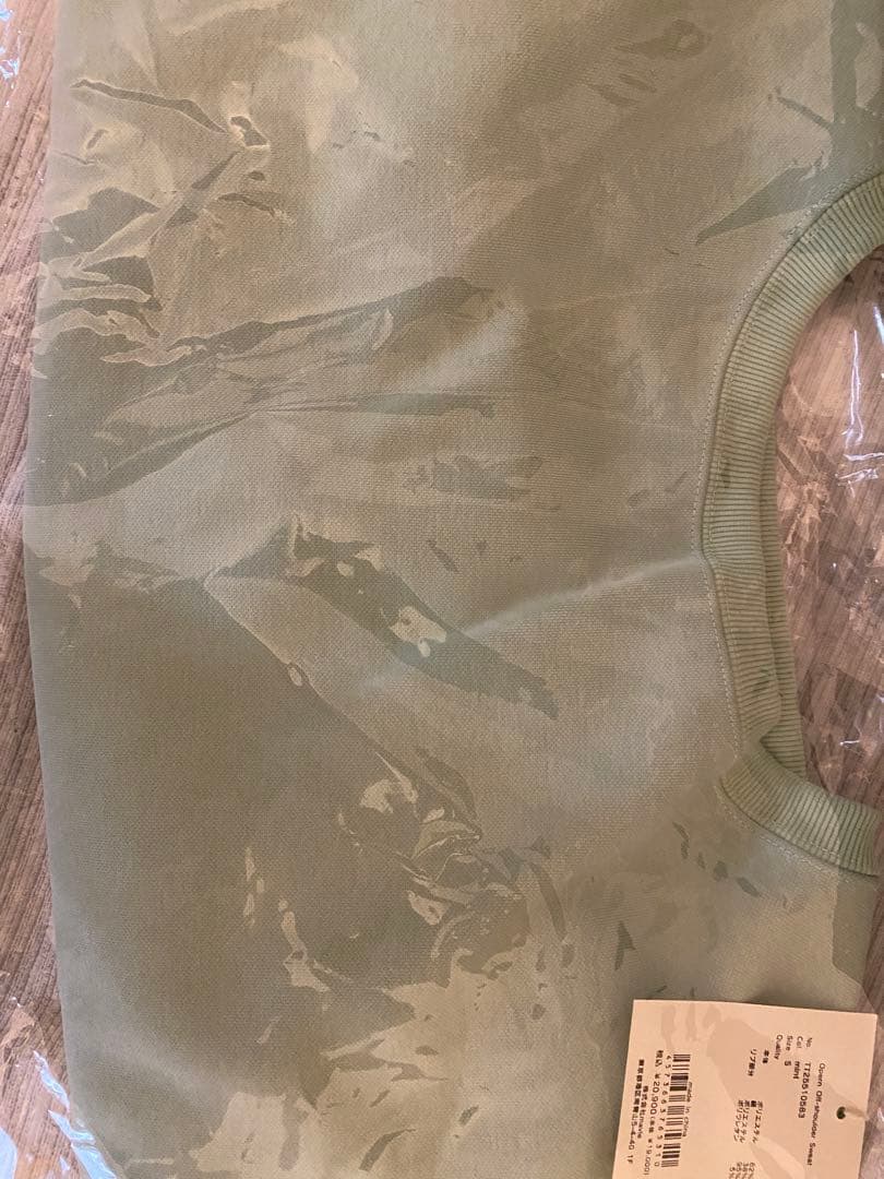 トップス the toe Opern Off-shoulder Sweat