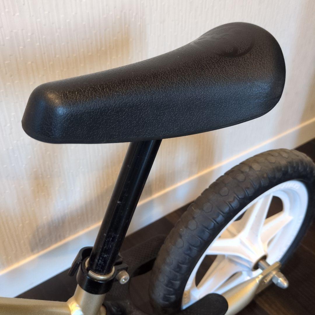 【tower製スタンド付き】超軽量 ストライダー プロ シャンパンゴールド