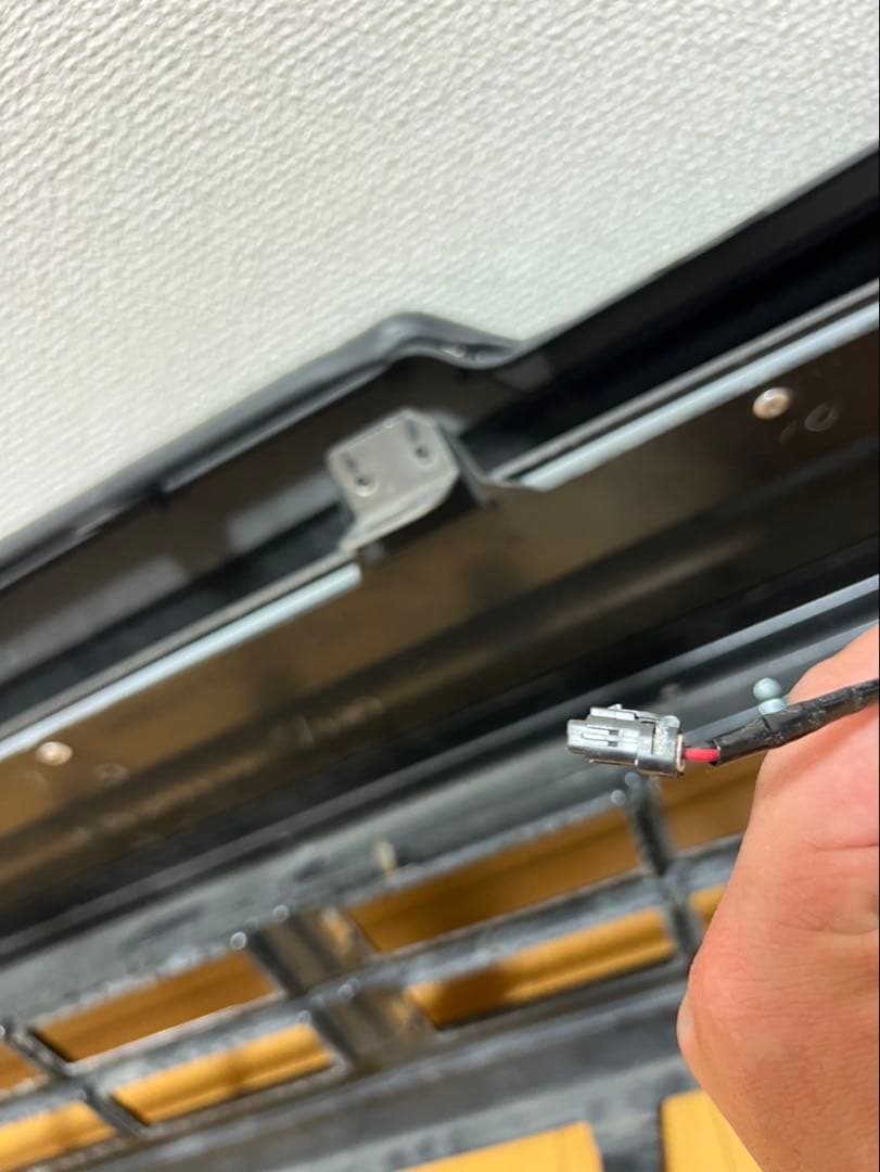 30ヴェルファイア　モデリスタ　フロントグリル　LED有り