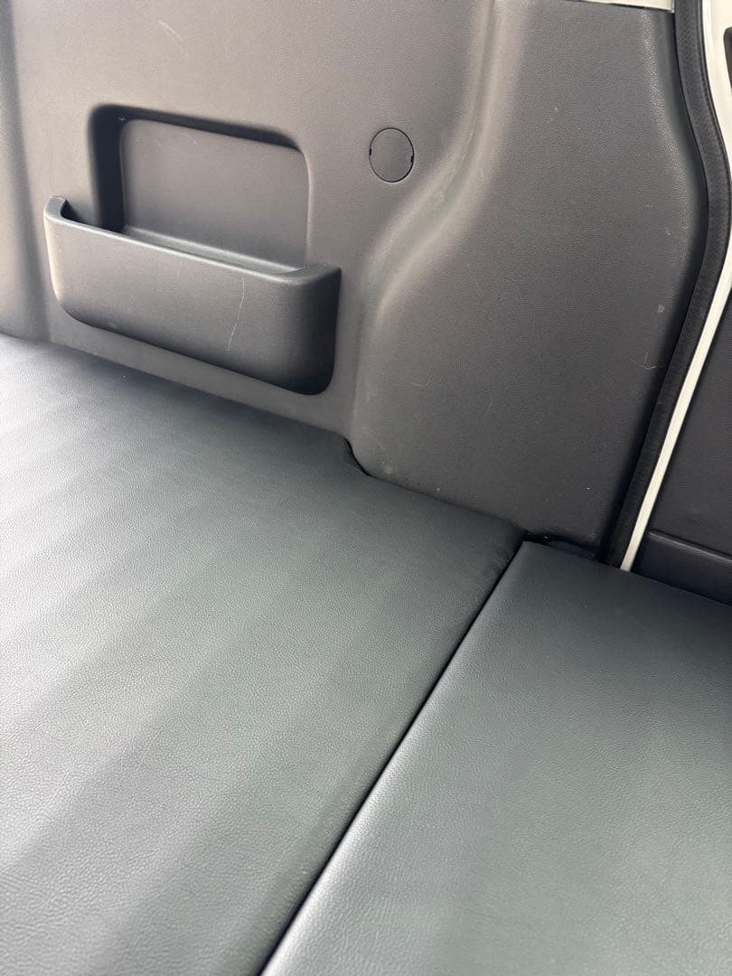 ダイハツ　ハイゼットカーゴ／ピクシスバン　多目的フロアマット ブラック 合成皮革