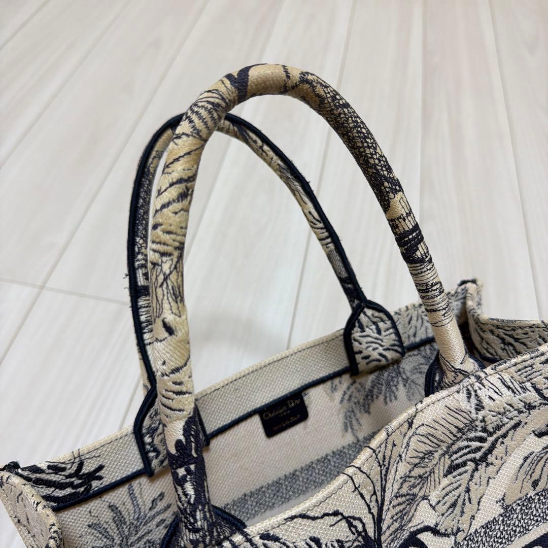 【みるみるちゃん】DIOR ディオール ブックトート ミディアム