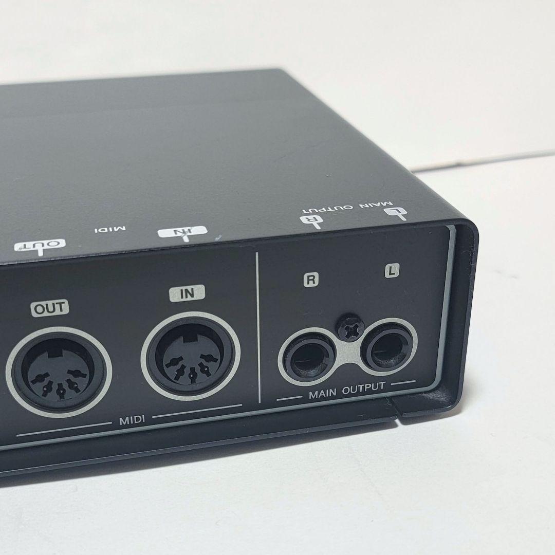 UR22C オーディオインターフェイス ケーブル付き