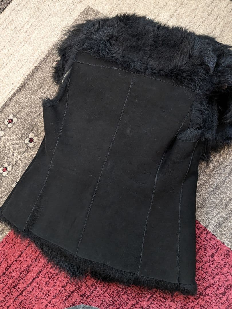 MOGA　シープファーベスト　ブラック