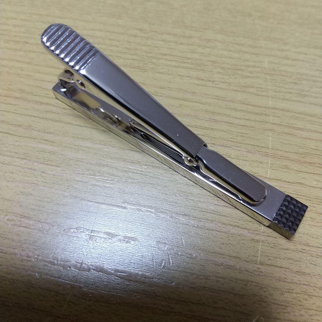 新品同様 Paul Smith ポールスミス ネクタイピンマルチカラー先端部回転