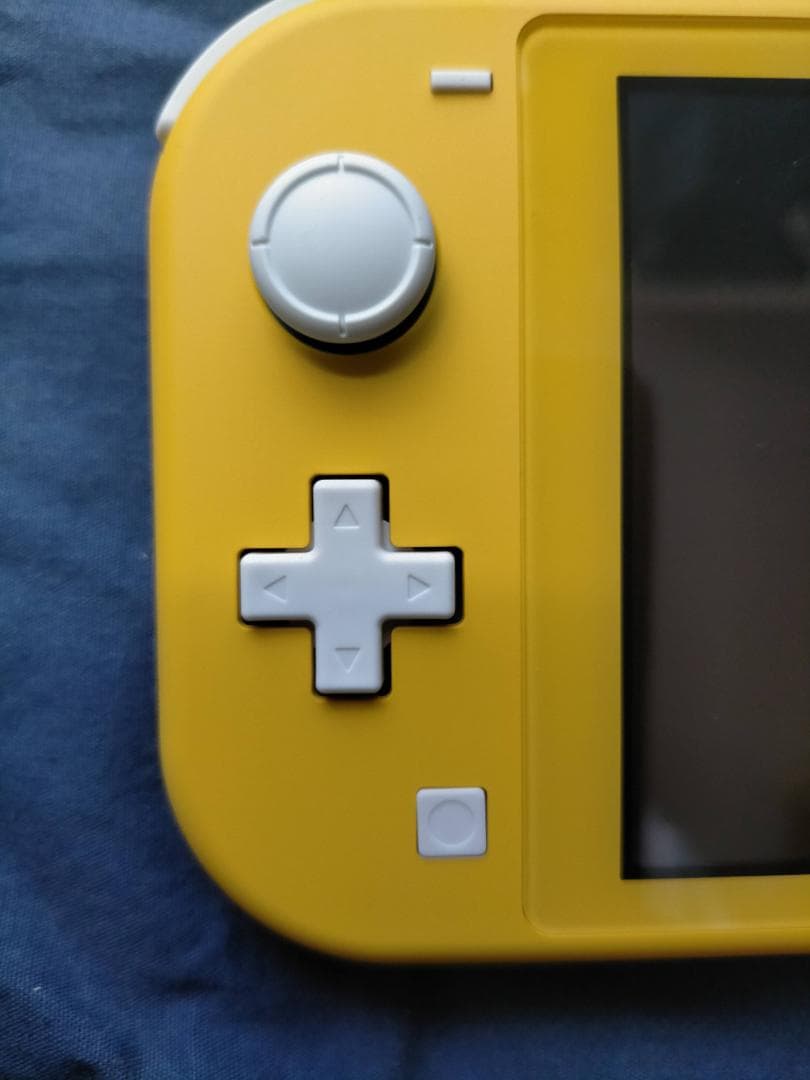 【未使用に近い】Nintendo Switch Lite イエロー本体充電器付き