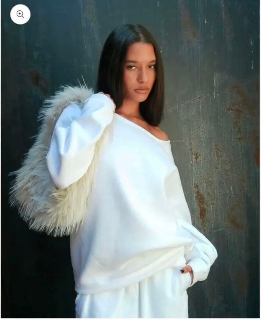 【美品】dichhenderson offshoulder sweat