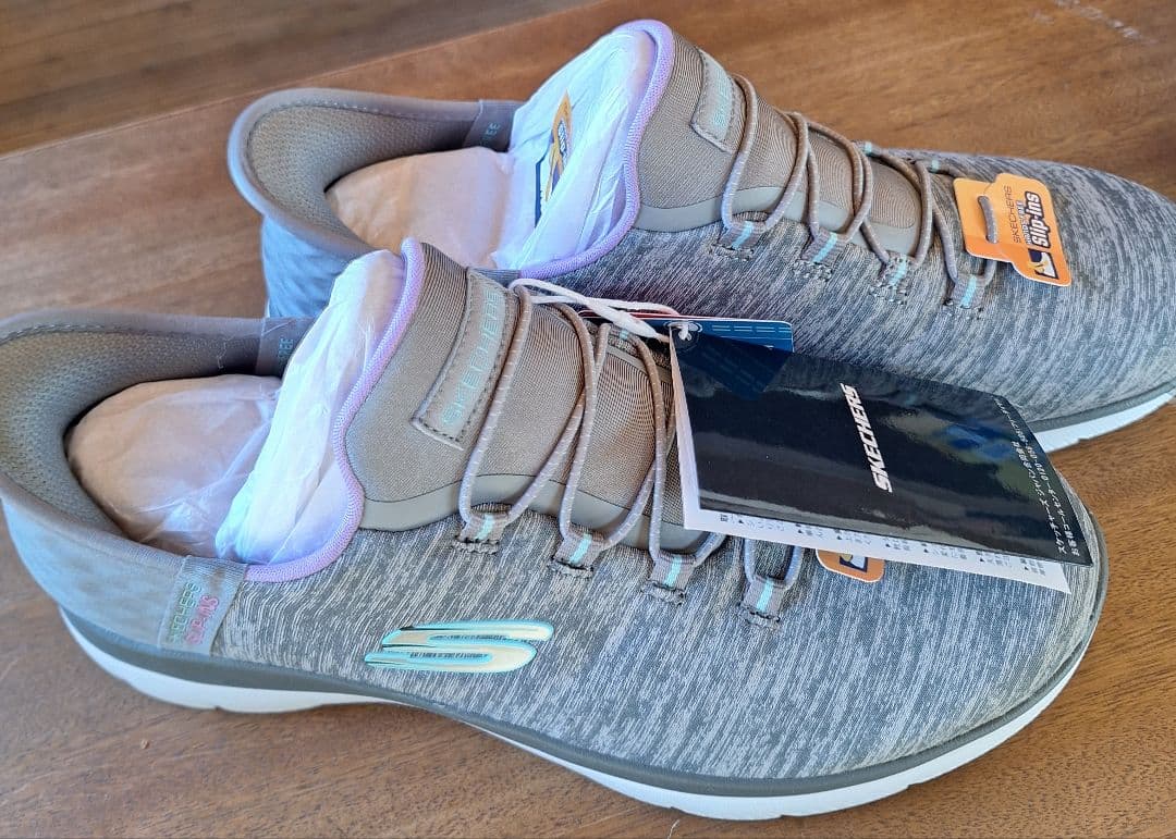 新品　タグ付スケッチャーズ スリップインズスニーカー　25cm