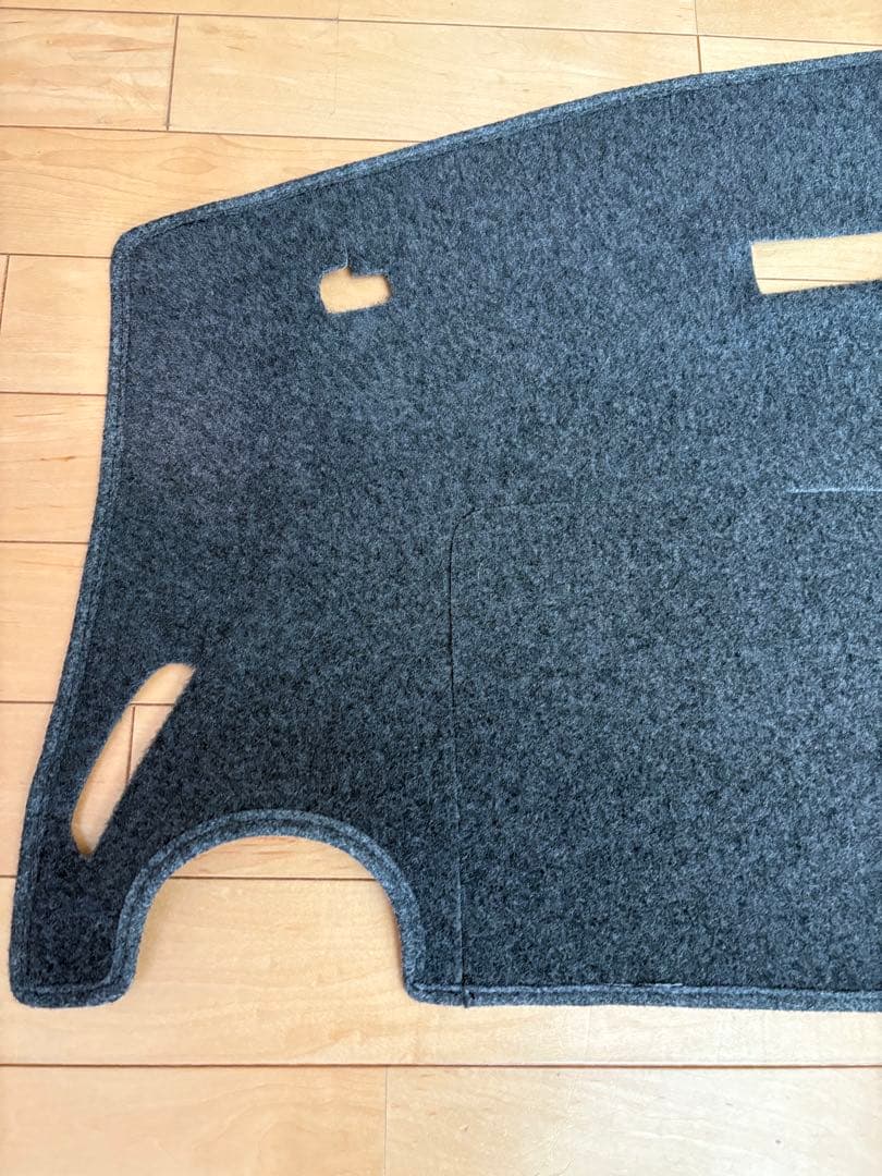 シェブロン　カングーII ダッシュボードマット