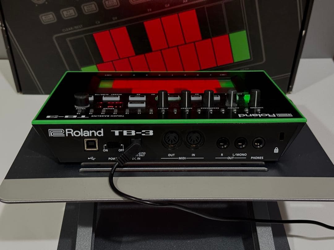 AIRA series ROLAND TB-3 TB-303 クローン