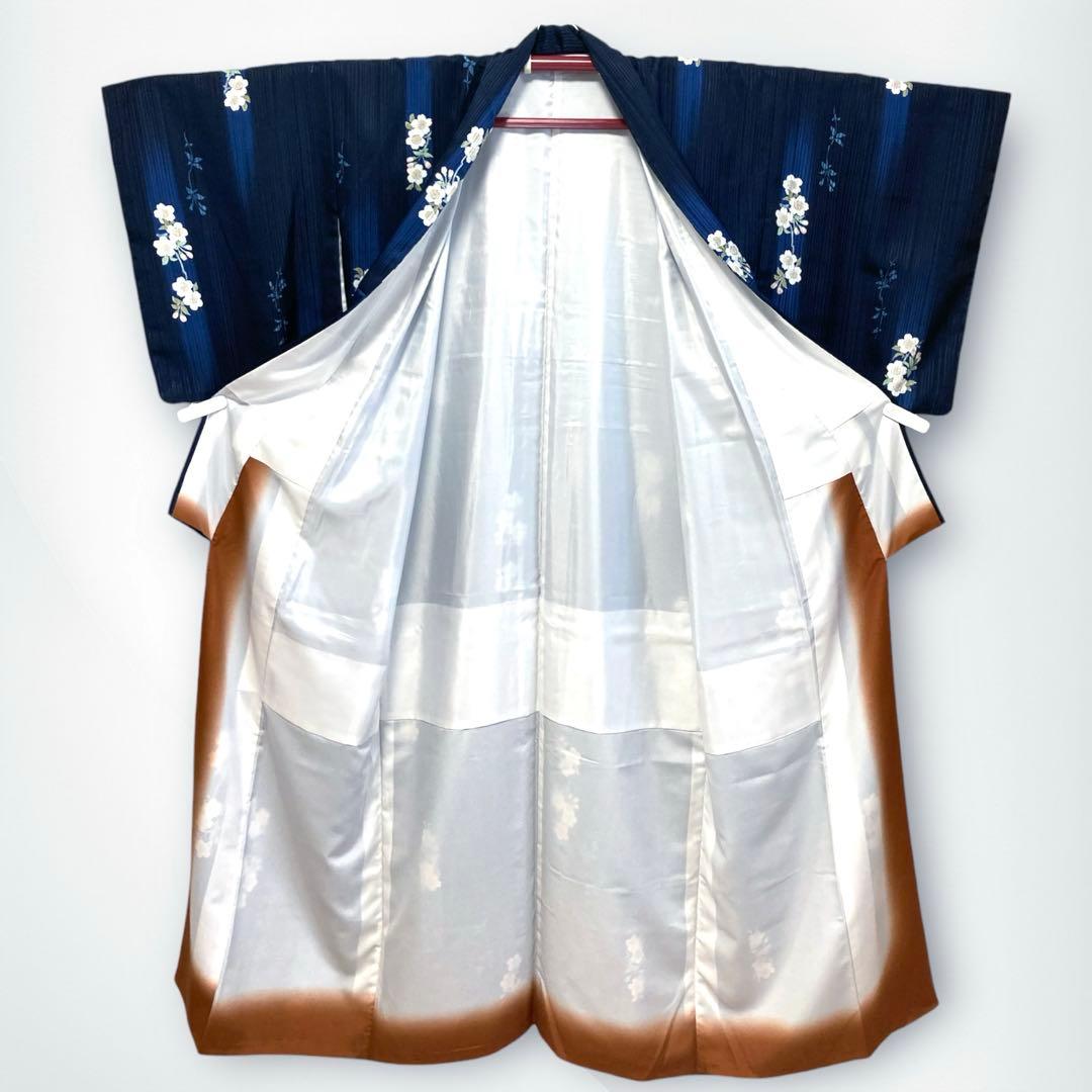 【良品✨】東レシルック　洗える着物　小紋　濃紺色　桜模様　手縫い仕立て　幅広B7