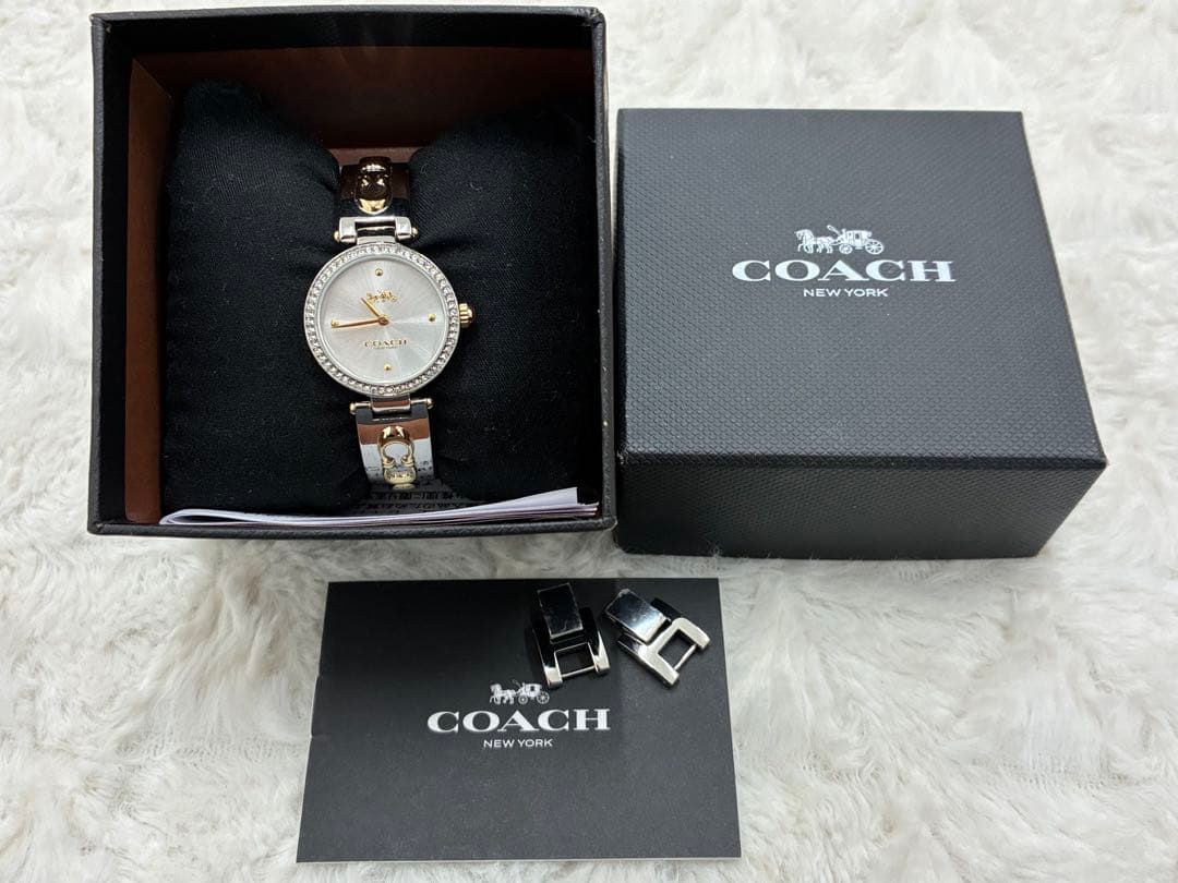 【未使用】COACH 腕時計 ストーン付き