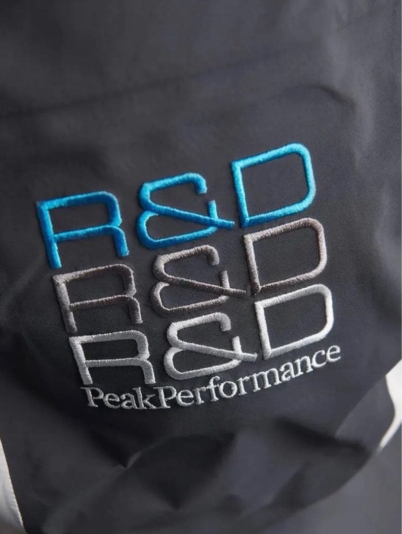 オークションに変更　ピークパフォーマンスShielder