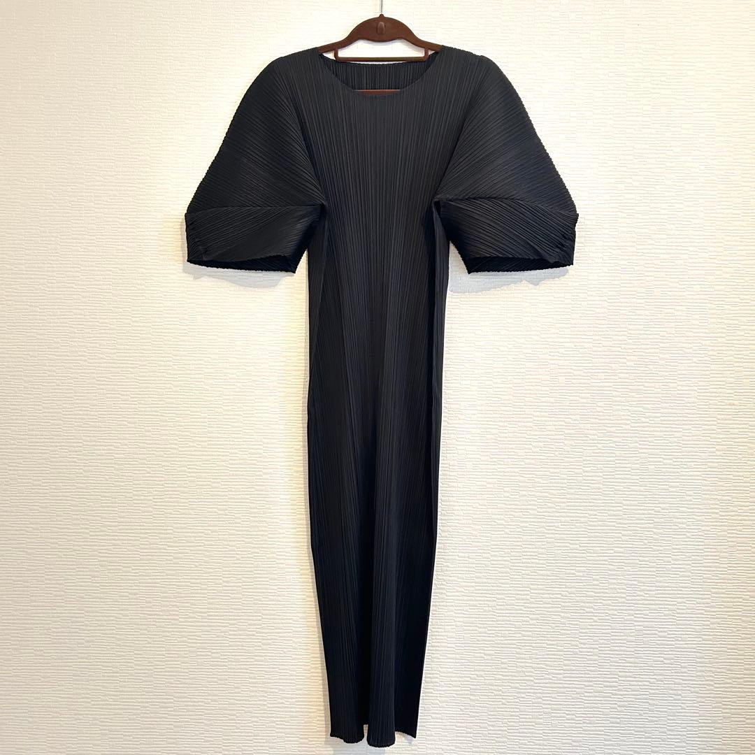 PLEATS PLEASE 2025マンスリーAPRIL ワンピース