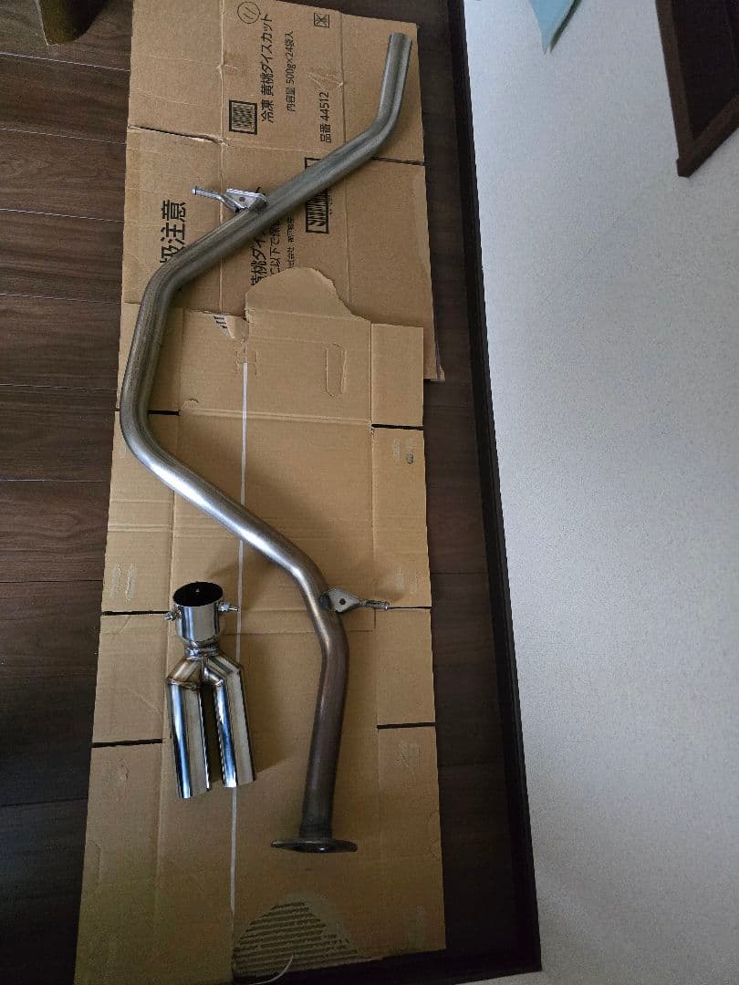 ゆプリウス50リアストレートマフラー、マフラーカッター