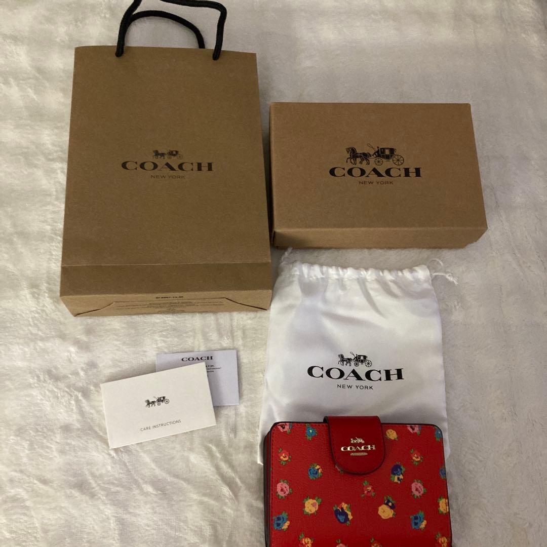 COACH 花柄 二つ折り財布 レッド