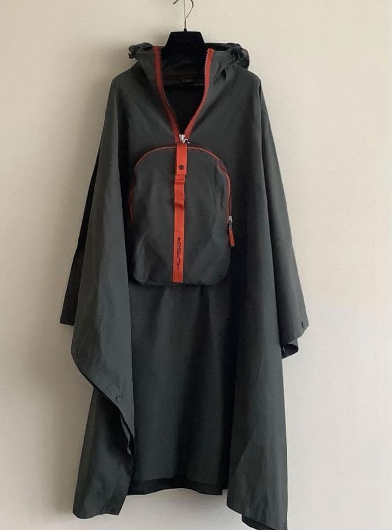   トミーヒルフィガー/フロントポケットZIPポンチョ