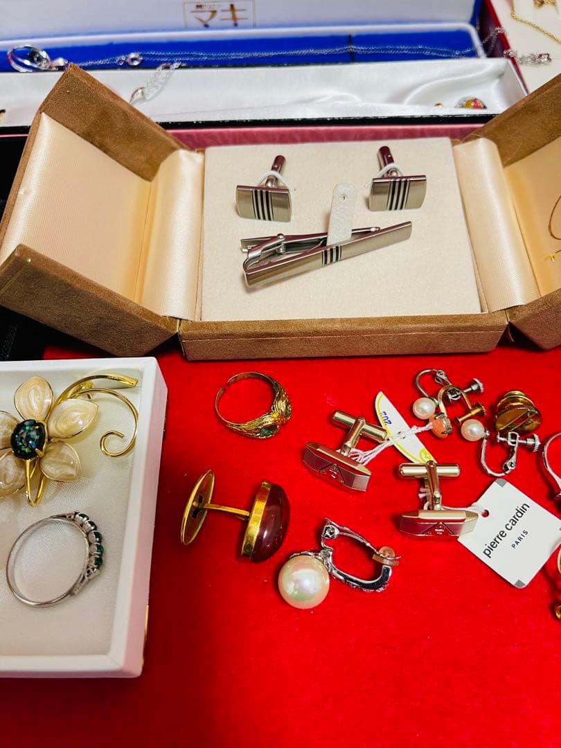 ブランド不明　ネックレス　ピアス　ネクタイピン　カフス　指輪　その他　おまとめ