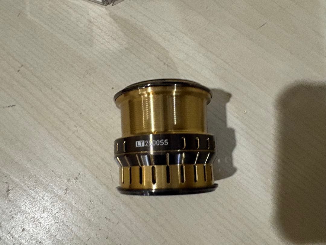 ★☆ダイワ SLPW EX LT 2500SS スプール 新品同様