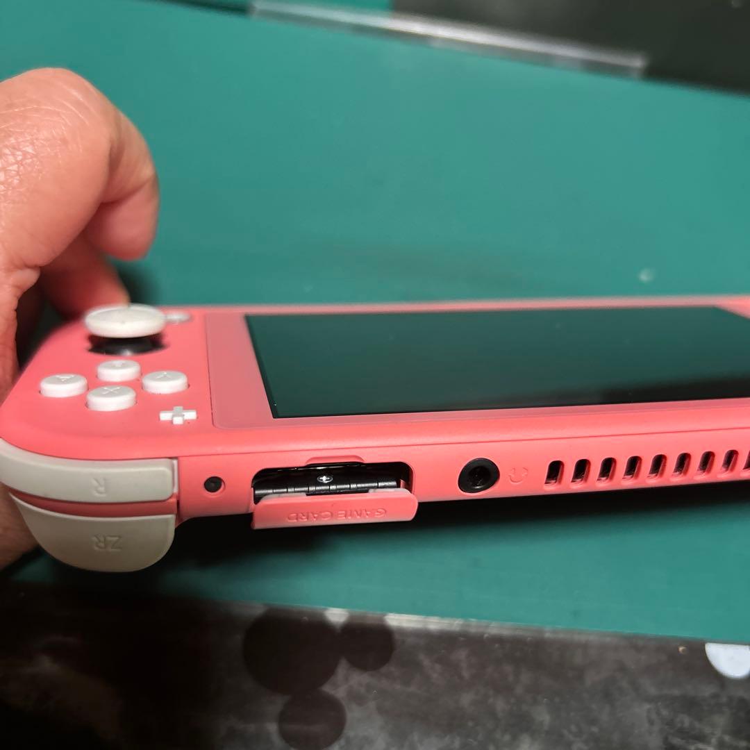 m*u様 Nintendo Switch liteコーラル 箱無し 本体のみ