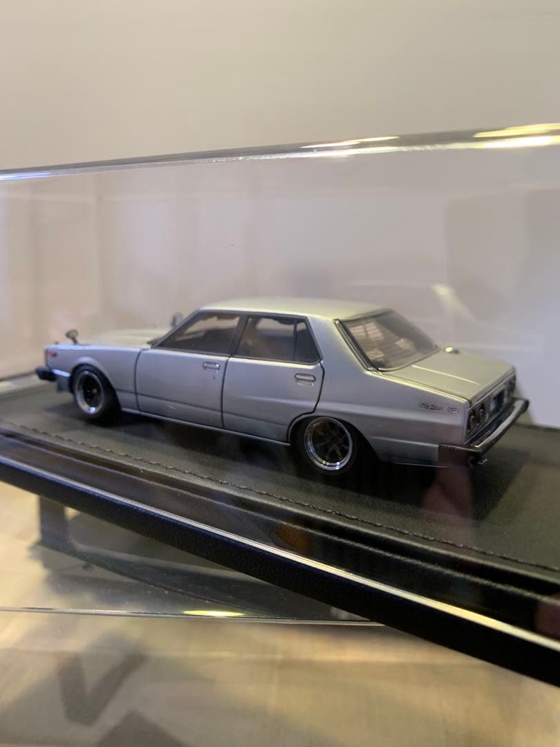 イグニッションモデル　1/43 スカイライン GT-EL (C211) シルバー