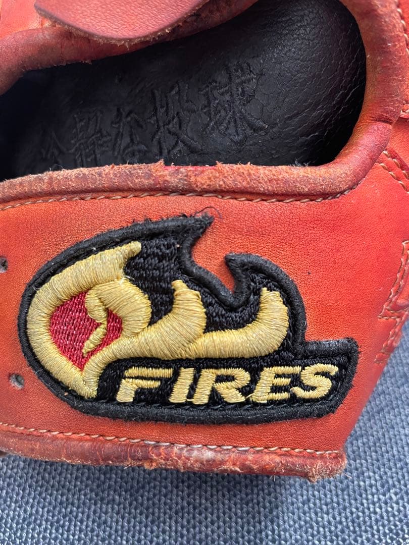 ファイヤーズ FIRES 野球 硬式グローブ 一般用　大人　右投げグラブ　右利き