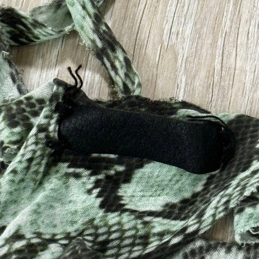 L.G.B ルグランブルー ヘビ柄グリーンタンクトップ