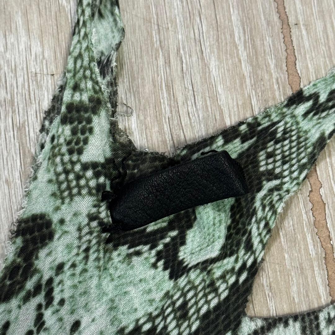 L.G.B ルグランブルー ヘビ柄グリーンタンクトップ