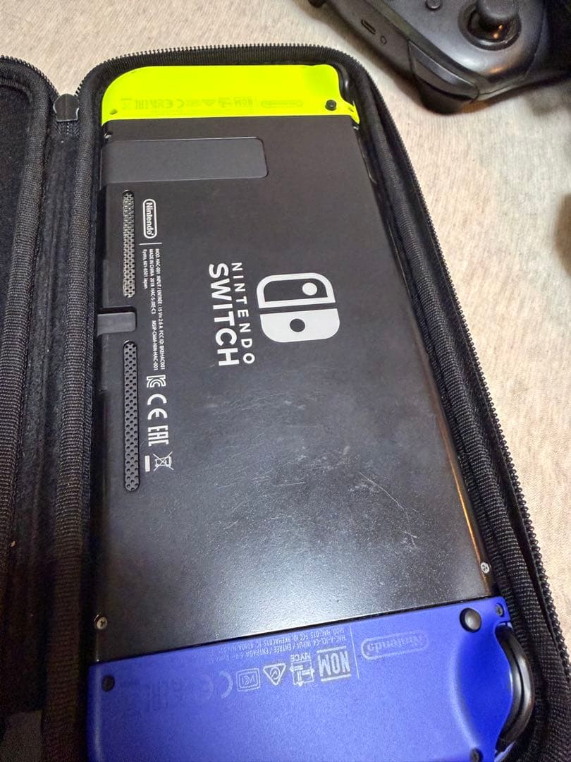 Nintendo Switch 本体 プロコン、Joy-Con付き‼️